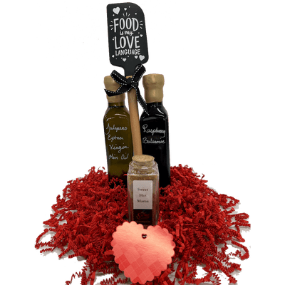 Spicy Love Set. Gifts for 30 years old man. Birthday delivery ideas. Wine gift box.